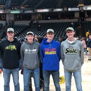 Meet your Posher, Kadin